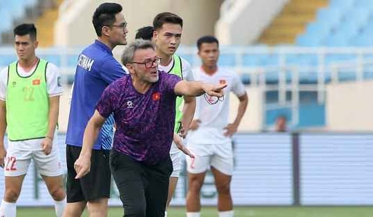 Đội hình dự kiến của ĐT Việt Nam: HLV Troussier sẽ loại trò cưng, số ít 'công thần' trở lại