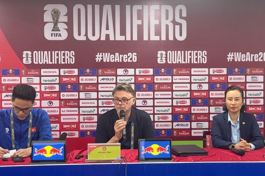 Huấn luyện viên Troussier phá kỷ lục thất bại của chính mình tại Đội tuyển Việt Nam; Chelsea đấu MU bán gói vé VIP đắt nhất lịch sử Ngoại hạng Anh