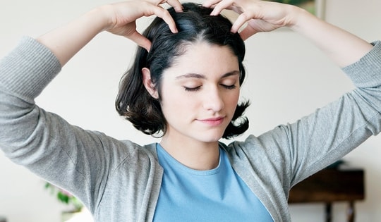 Các bước tự mát xa giảm đau đầu do căng thẳng