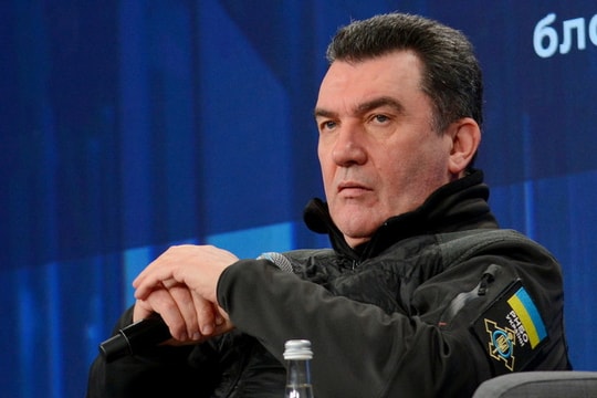 Tổng thống Zelensky sa thải người đứng đầu Hội đồng quốc phòng và an ninh quốc gia