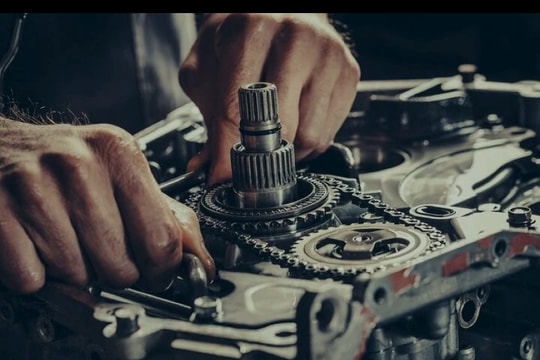 Làm sao để không mất tiền sửa hộp số ô tô?