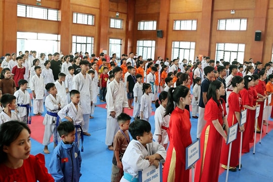 Hơn 500 vận động viên tham gia Giải vô địch Karate trẻ Nghệ An mở rộng