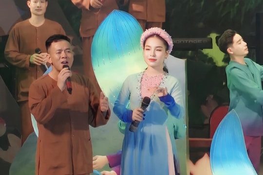 Tấm lòng với điệu dân ca quê mình