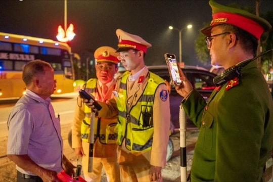 Huyện Nghi Lộc kiến nghị hỗ trợ kinh phí bảo trì, sửa chữa hệ thống đèn tín hiệu, hệ thống điện chiếu sáng 