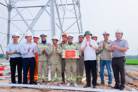 Kết luận của Chủ tịch UBND tỉnh Nguyễn Đức Trung tại buổi làm việc kiểm tra hiện trường các dự án đường dây 500kV mạch 3