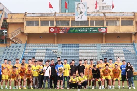 Sông Lam Nghệ An được tiếp thêm sức mạnh trước trận đấu gặp CLB Công an Hà Nội