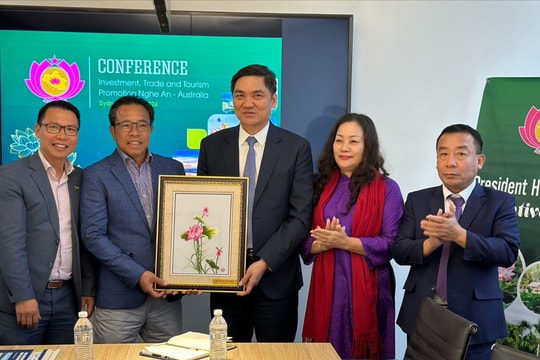 Đoàn công tác tỉnh Nghệ An làm việc với Tổng Lãnh sự quán Việt Nam tại Sydney và cộng đồng doanh nghiệp Australia