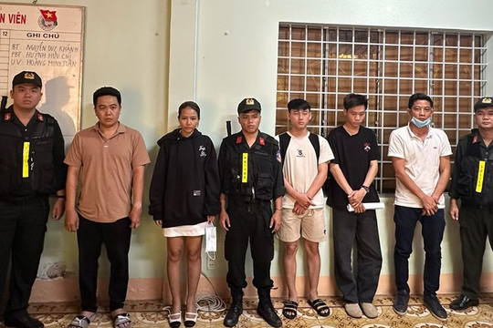 Triệt phá ổ nhóm mỗi tháng mở 20.000 tài khoản ngân hàng để lừa đảo