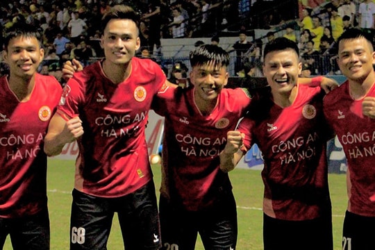 Sự trở lại ngọt ngào và đáng chờ đợi của Phan Văn Đức