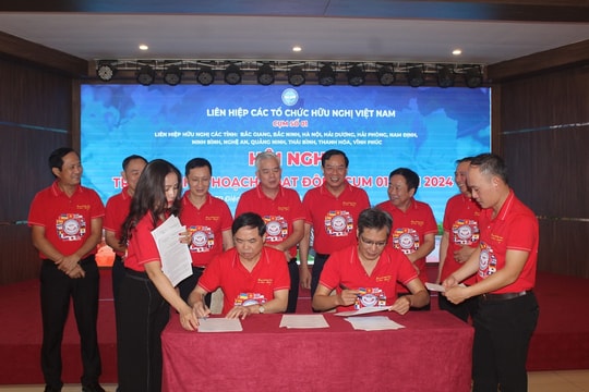 Liên hiệp các tổ chức hữu nghị tỉnh Nghệ An ký giao ước phối hợp hoạt động đối ngoại nhân dân với các tỉnh, thành phố phía Bắc