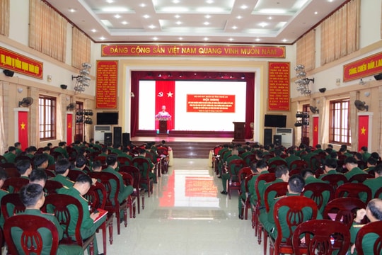 Bộ Chỉ huy Quân sự tỉnh rút kinh nghiệm nhiệm vụ huấn luyện và công tác tuyển quân năm 2024