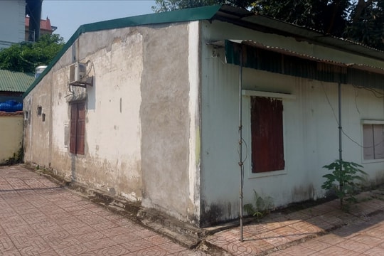 Thêm ngôi trường gặp khó vì giáo viên về hưu không chịu trả lại nhà tập thể