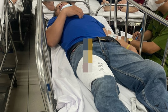 Giấu vợ đem tiền trả nợ, người chồng tự đâm vào đùi, dàn cảnh bị cướp