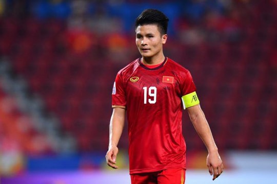 Sao tuyển Việt Nam bị HLV Troussier 'bỏ quên' được mời gọi sang Thái Lan; HLV Văn Sỹ Sơn dính án phạt vì phát ngôn thiếu kiềm chế