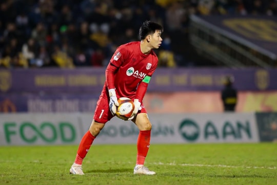 Cơ hội cho thủ môn của Sông Lam Nghệ An Nguyễn Văn Việt tại U23 Việt Nam