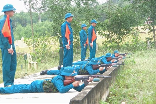 Quân khu 4 kiểm tra công tác huấn luyện Dân quân năm 2024 tại Nghệ An