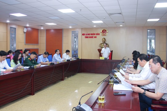 Hội đồng Nhân dân tỉnh Nghệ An thẩm tra phương án phân bổ gần 2.200 biên chế giáo viên