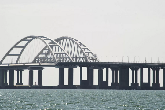 Ukraine tuyên bố chuẩn bị kế hoạch phá hủy cầu Crimea, Mỹ nói cần dạy Nga 'bài học' 