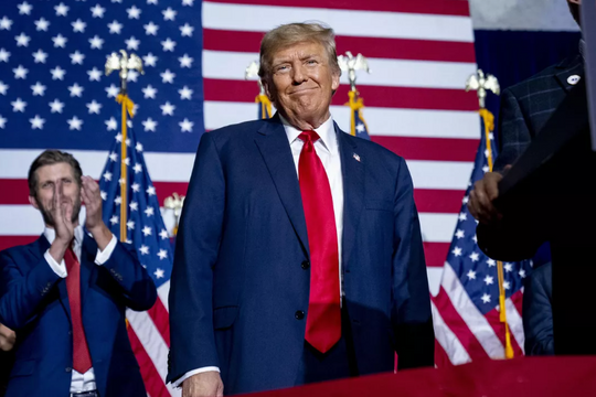 Ông Trump nói Mỹ sẽ xem xét hỗ trợ Ukraine bằng cách cho vay thay 'quà tặng'