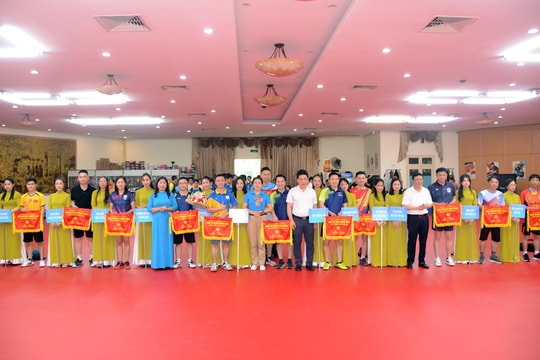 Khai mạc Giải vô địch bóng bàn ngành Y tế Nghệ An lần thứ nhất - năm 2024