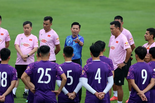 Huấn luyện viên Hoàng Anh Tuấn: 'U23 Việt Nam không được phép từ bỏ trong bất cứ hoàn cảnh nào'