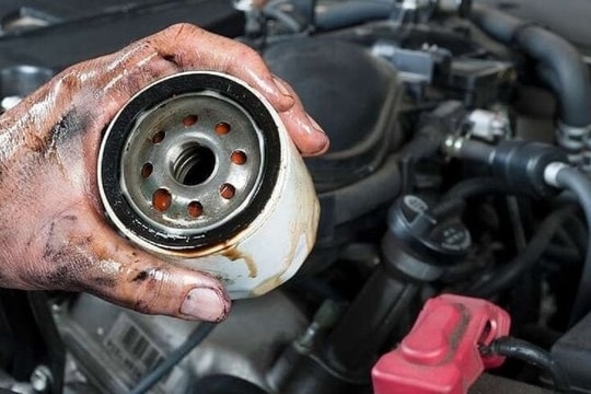  Khi nào cần thay lọc dầu ô tô?