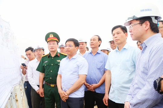 Phấn đấu thông tuyến cao tốc Bắc - Nam từ nút giao Diễn Cát đến nút giao Quốc lộ 46B vào dịp 30/4