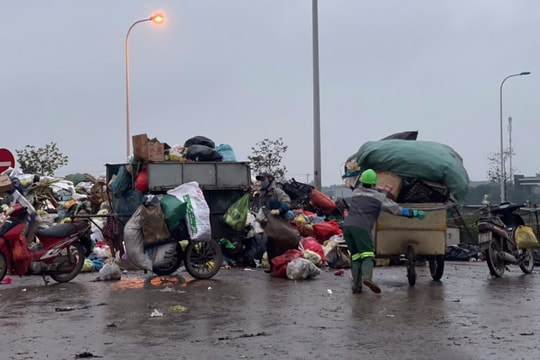 Bất cập quanh việc chọn điểm tập kết rác tạm thời tại TP. Vinh