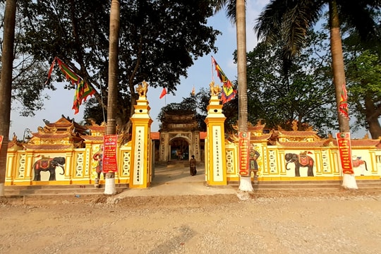 Vẻ đẹp cổ kính của ngôi đền thiêng gắn liền với Lễ hội 'Thập niên sự lệ'