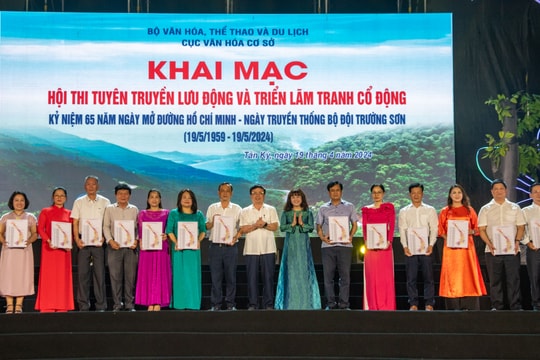 Khai mạc Hội thi tuyên truyền lưu động kỷ niệm 65 năm ngày mở đường Hồ Chí Minh