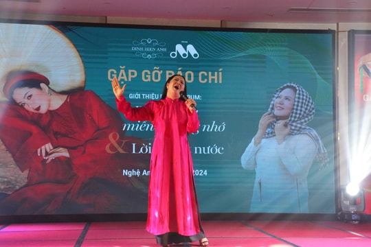 Ca sỹ Đinh Hiền Anh ra mắt bộ đôi album Lời ca đất nước và Dòng chảy miền thương nhớ