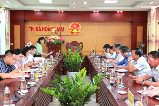 Kiểm tra công tác cải cách hành chính tại thị xã Hoàng Mai