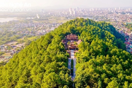 Ngày 25/4, Nghệ An nắng nóng gay gắt, chiều và đêm có dông