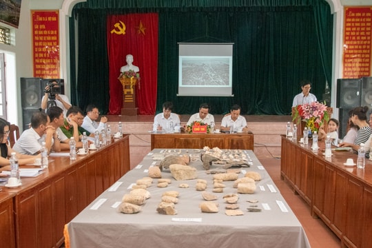 Cần có kế hoạch bảo tồn, tôn tạo và phát huy giá trị di tích khảo cổ học Cồn Đất