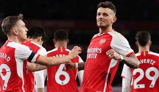 Arsenal đè bẹp Chelsea 5-0: Lời tuyên chiến gửi đến Man City