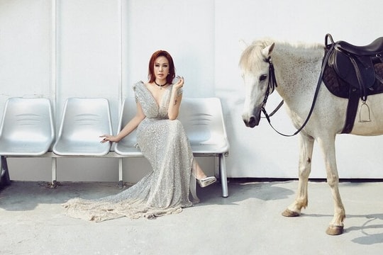 Uyên Linh lột xác với hình ảnh cá tính, thời trang và gợi cảm