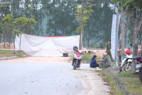 Phát hiện thi thể người đàn ông ở bãi đất hoang