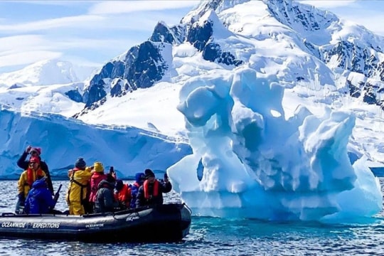 Tiền chỉ là thứ yếu khi người Việt du lịch Nam Cực, Bắc Cực