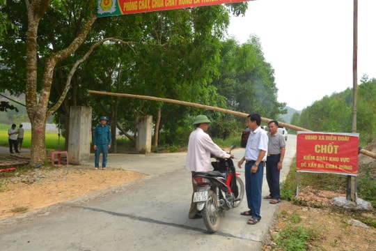 Nghệ An: Căng mình canh trực lửa rừng những ngày nắng rát