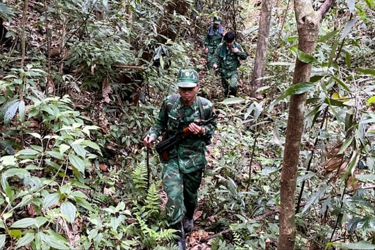 Tuần tra khép kín bảo vệ an ninh biên giới dịp lễ 30/4