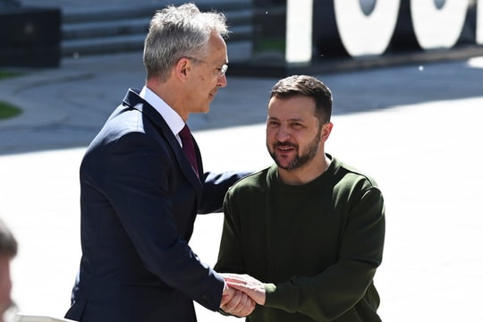 Tổng thống Zelensky cho rằng Ukraine phải đánh bại Nga mới được gia nhập NATO