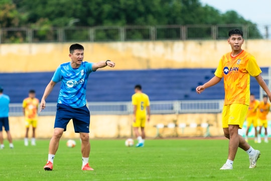 Đinh Xuân Tiến trở lại, huấn luyện viên Phan Như Thuật bày tỏ sự lạc quan trước cuộc đọ sức với Hà Nội FC