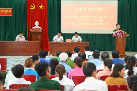 Cử tri huyện Nghĩa Đàn kiến nghị bố trí ngân sách nạo vét lòng hồ, đảm bảo trữ nước để phục vụ sản xuất