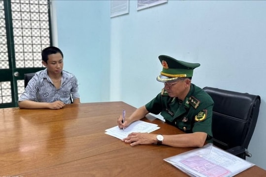 Bắt đối tượng truy nã khi đang làm thủ tục nhập cảnh về Việt Nam