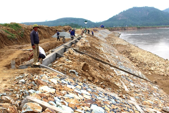 Bộ Nông nghiệp và phát triển nông thôn trả lời kiến nghị cử tri Nghệ An về Dự án sửa chữa, nâng cấp đê Lương - Yên - Khai