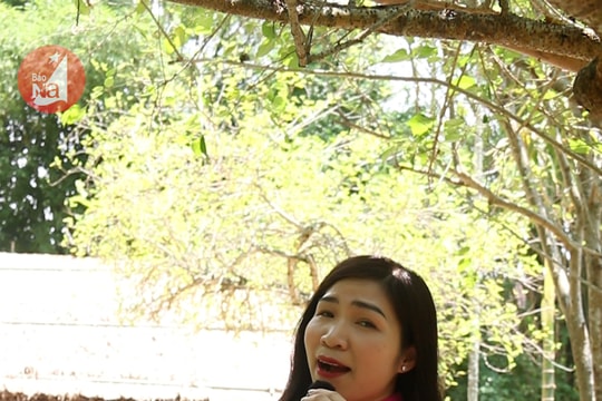 Nghe thuyết minh viên Quê Bác hát dân ca ví giặm về Người