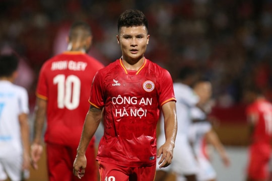 Lý do HLV Kim Sang-sik một mực chọn Choi Won-kwon làm 'phó tướng'; Ngôi sao số 1 thời HLV Park Hang-seo có thể trở lại châu Âu chơi bóng