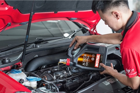 Chọn dầu nhớt cho ô tô như thế nào vừa tiết kiệm, vừa giúp động cơ bền bỉ?