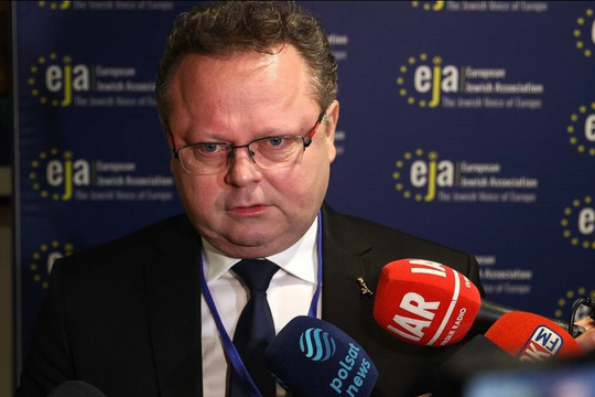 Nhà ngoại giao Ba Lan lo ngại phản ứng của Nga nếu Vacsava cho NATO đặt vũ khí hạt nhân