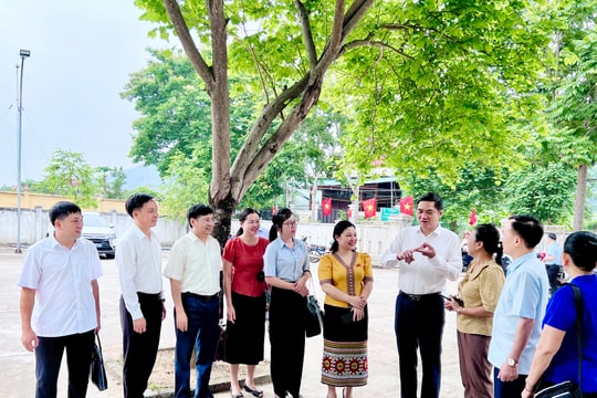 Đại biểu HĐND tỉnh tiếp xúc cử tri tại các huyện Tương Dương và Nghĩa Đàn